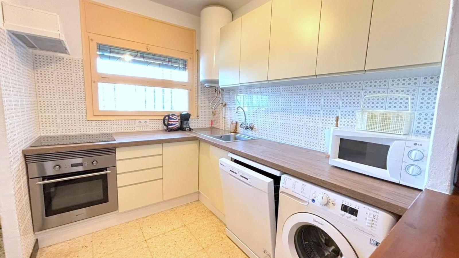 Cap Llarg Apartment Росес Екстериор снимка